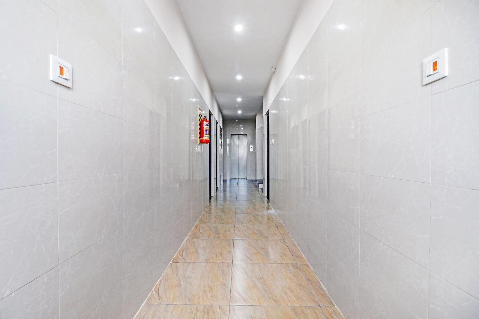 Spot On Kayal Residency Hotel Коимбаторе Екстериор снимка